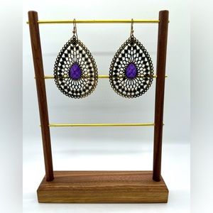 Women’s earrings